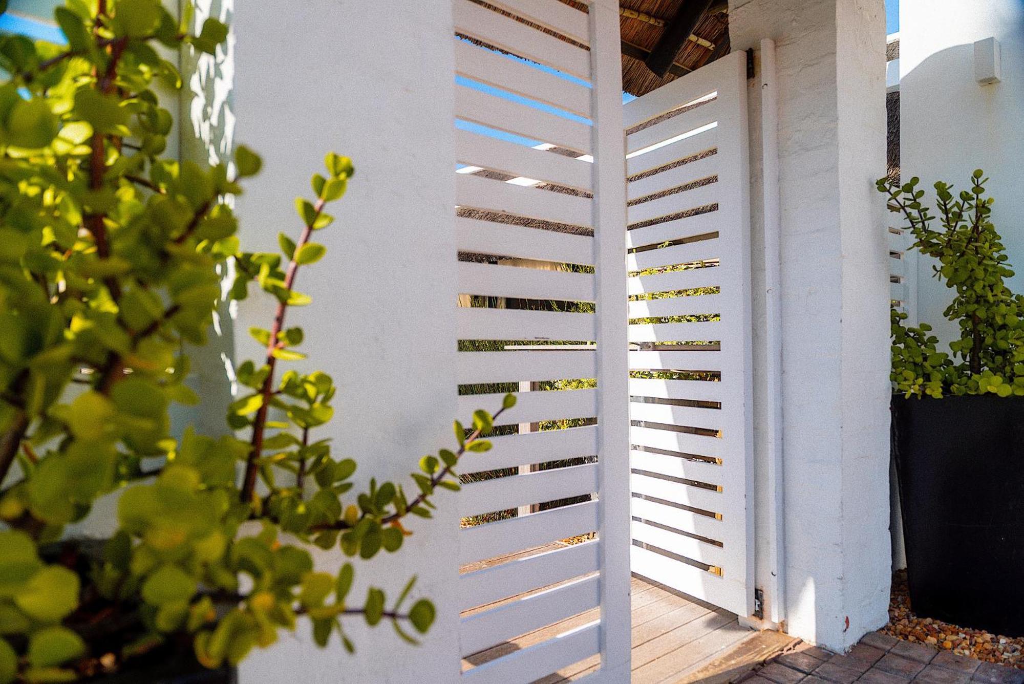 Canal Guest House - Waterfront Boutique Bed & Breakfast - Solar Power St Francis Bay Εξωτερικό φωτογραφία