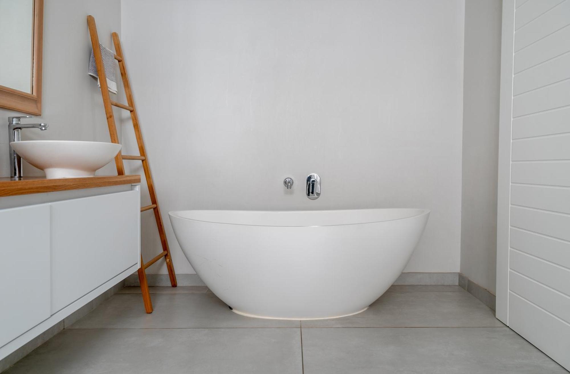 Canal Guest House - Waterfront Boutique Bed & Breakfast - Solar Power St Francis Bay Δωμάτιο φωτογραφία